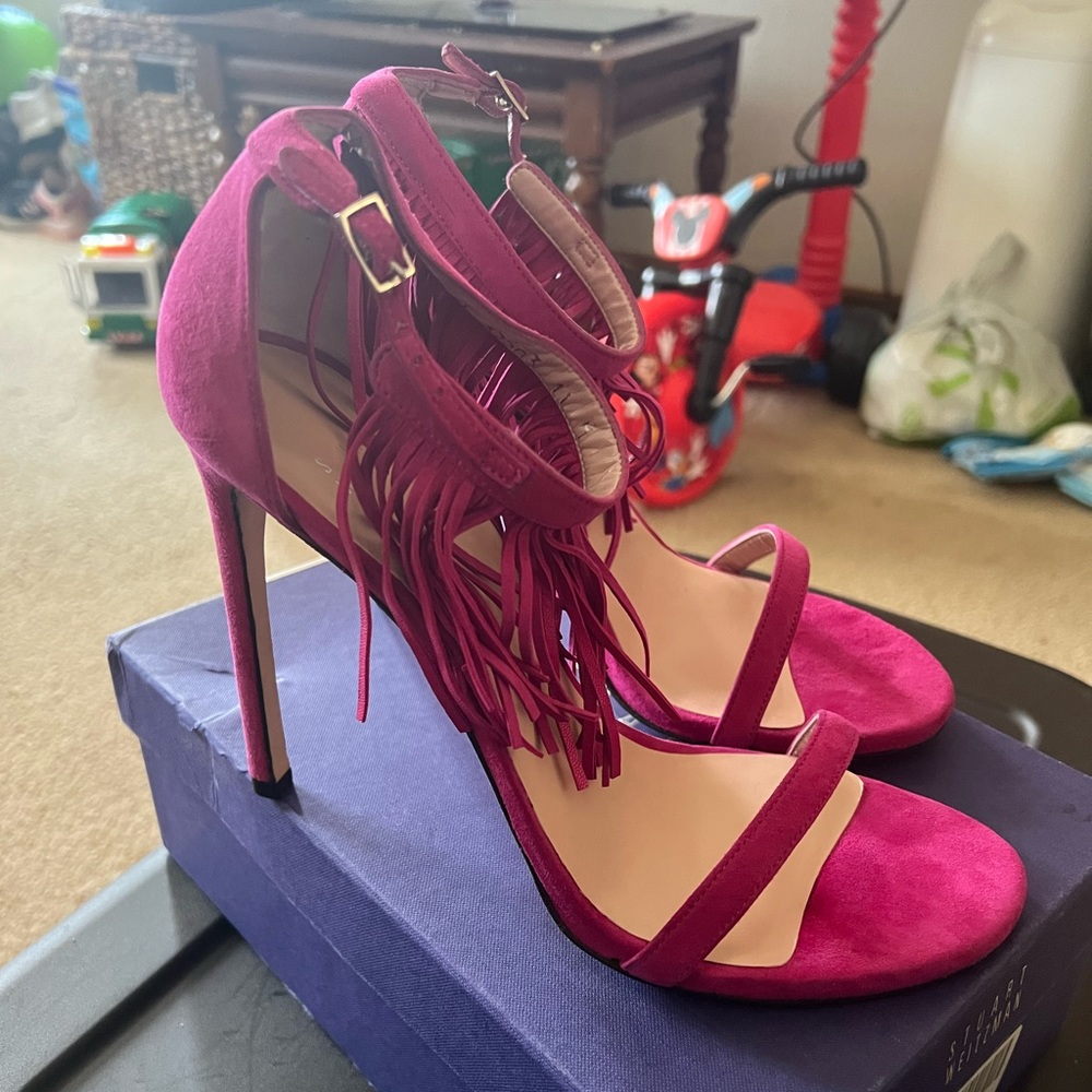 Stuart Weitzman Lovefringe sandal heels size 11